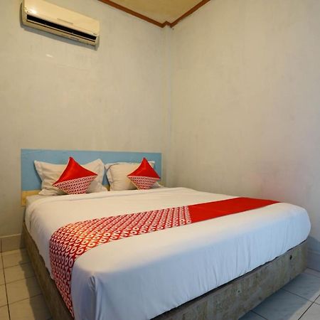 Oyo 2876 Hotel Idayu Palembang Extérieur photo