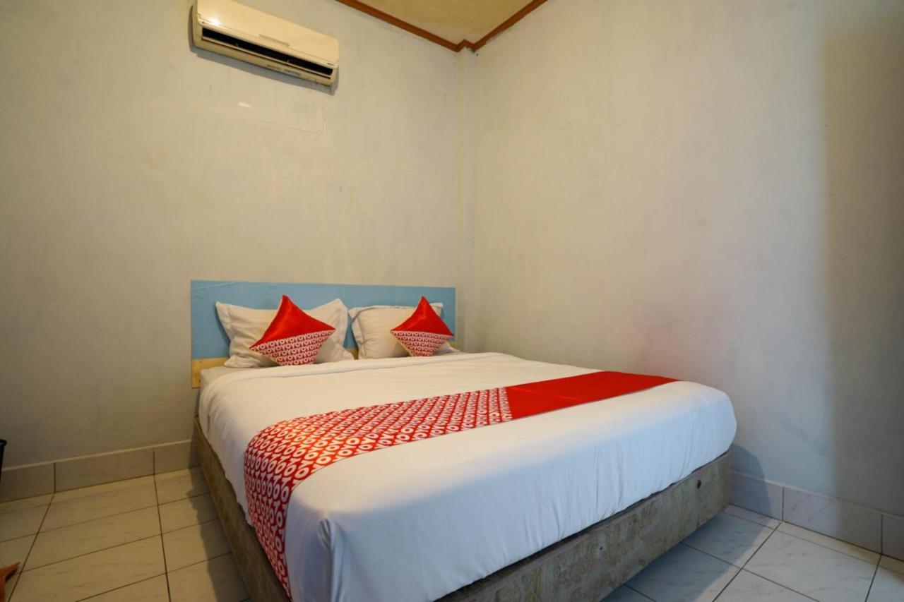 Oyo 2876 Hotel Idayu Palembang Extérieur photo