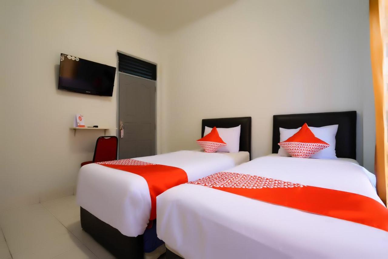 Oyo 2876 Hotel Idayu Palembang Extérieur photo