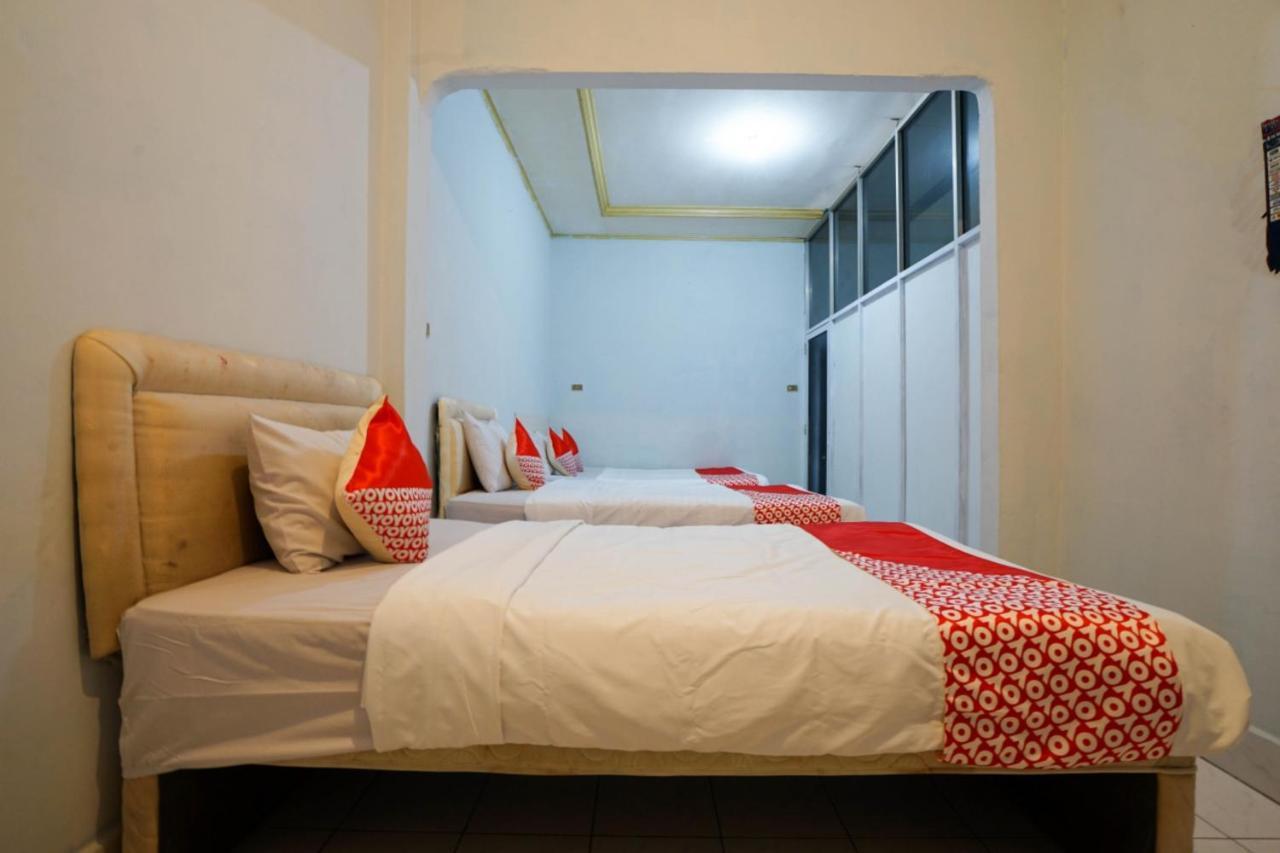 Oyo 2876 Hotel Idayu Palembang Extérieur photo